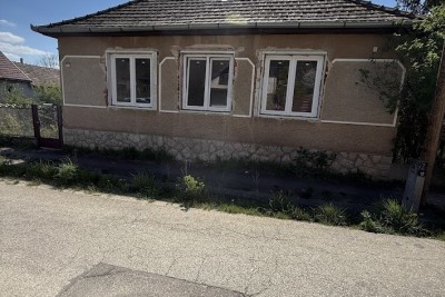 Csikóstőttős ingatlanok