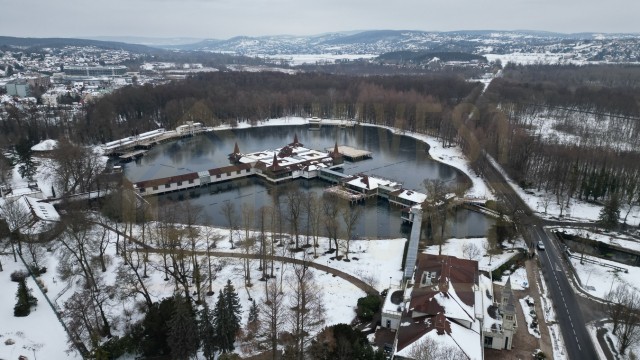 Gőzölgő víz, hűvös reggelek