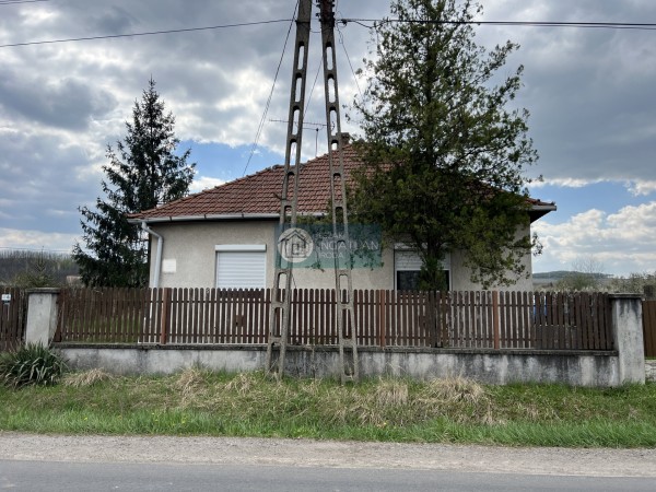 Felsőnyárád ingatlanok