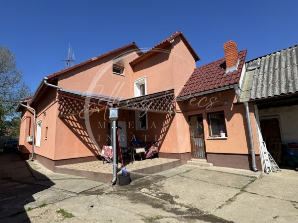Pécs ingatlanok