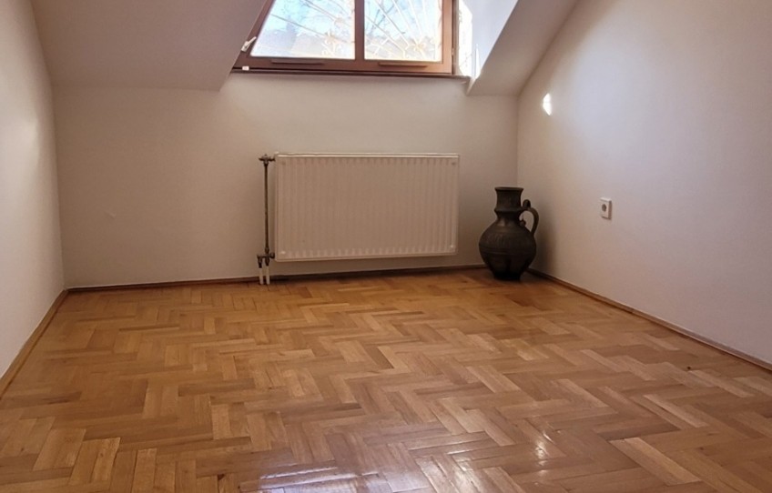 Pécs Eladó Lakás