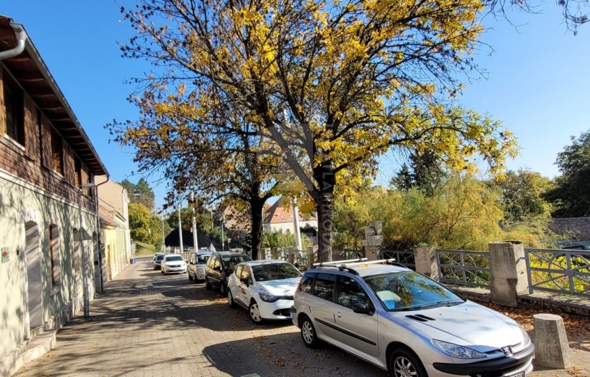 Pécs Eladó Lakás Aradi Vértanúk útja