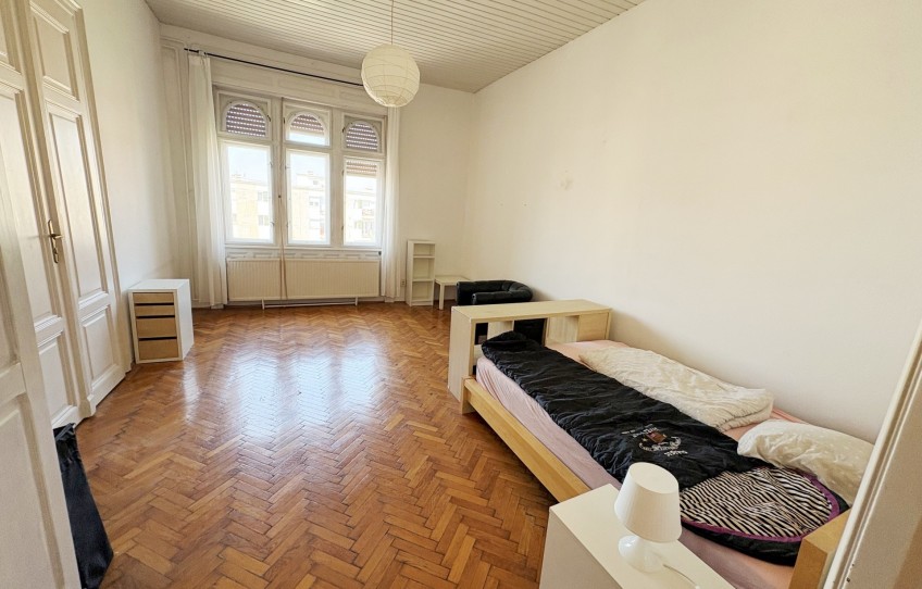 Budapest VIII. kerület Eladó Lakás Harminckettesek tere