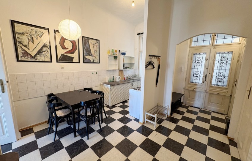 Budapest VIII. kerület Eladó Lakás Harminckettesek tere