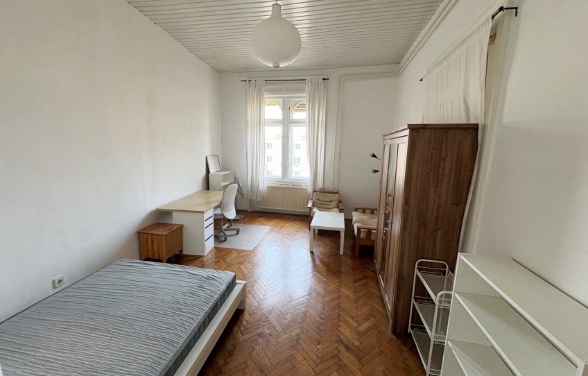 Budapest VIII. kerület Eladó Lakás Harminckettesek tere