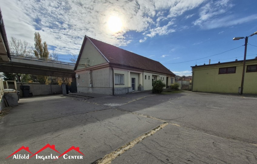 Békéscsaba Eladó Ipari