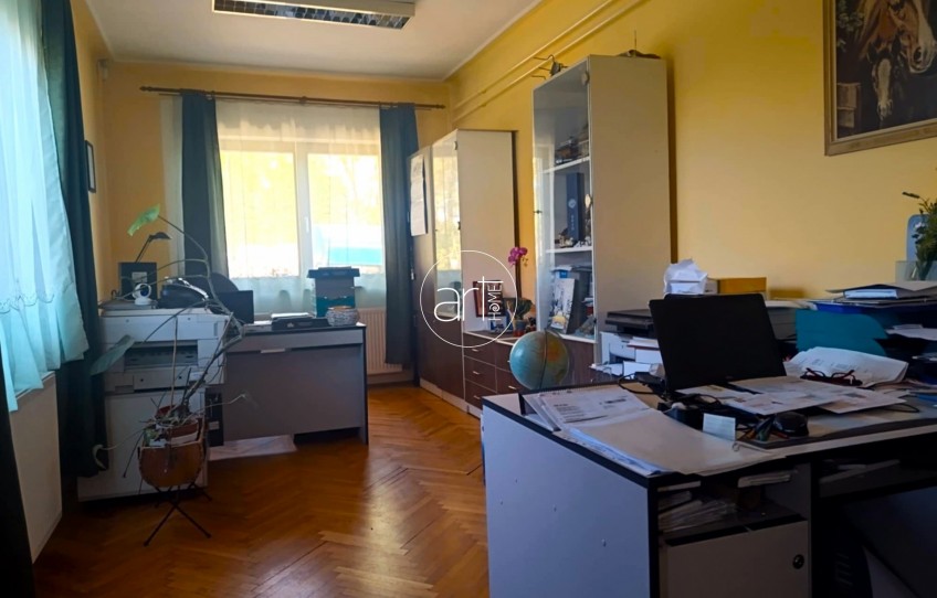 Hódmezővásárhely Kiadó Ipari
