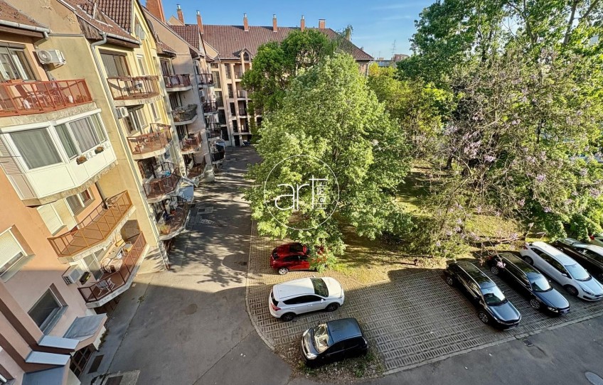 Szeged Eladó Lakás Bárka utca