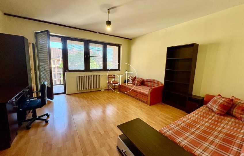 Szeged Eladó Lakás Bárka utca