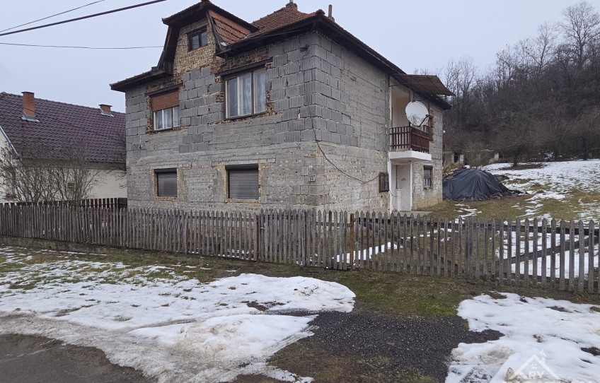 Kissikátor Eladó Ház Táncsics