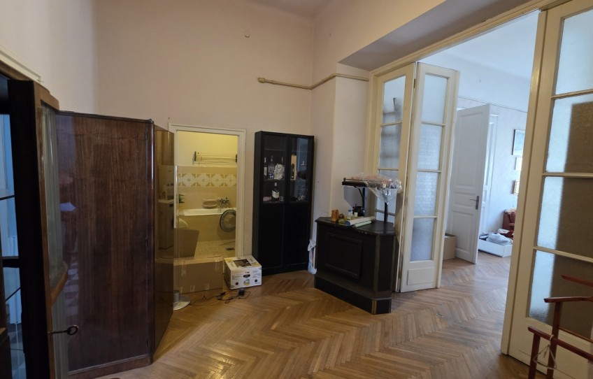 Budapest I. kerület Eladó Lakás Attila út