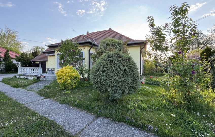 Balatonmáriafürdő Eladó Ház