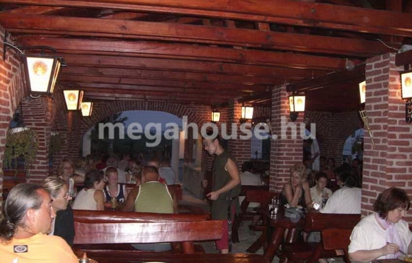 Szántód Eladó Vendéglátás