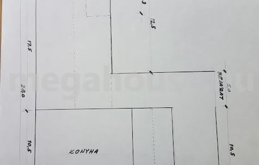 Szántód Eladó Üzlethelyiség