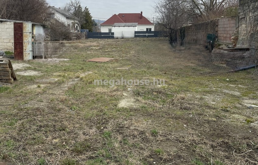 Biatorbágy Eladó Telek