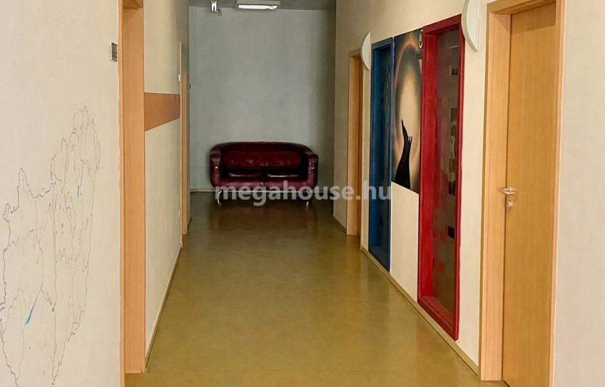 Budapest XXII. kerület Kiadó Üzlethelyiség