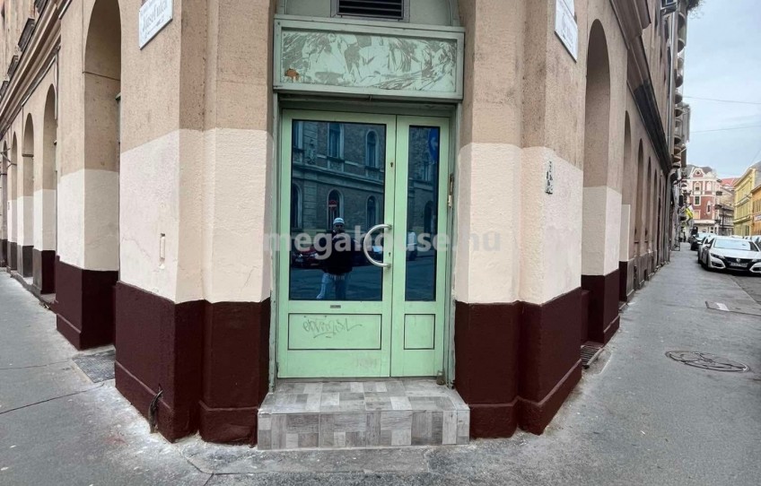 Budapest VIII. kerület Eladó Üzlethelyiség József utca