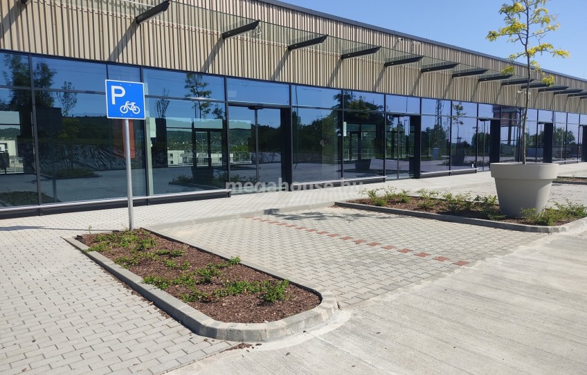 Törökbálint Kiadó Üzlethelyiség