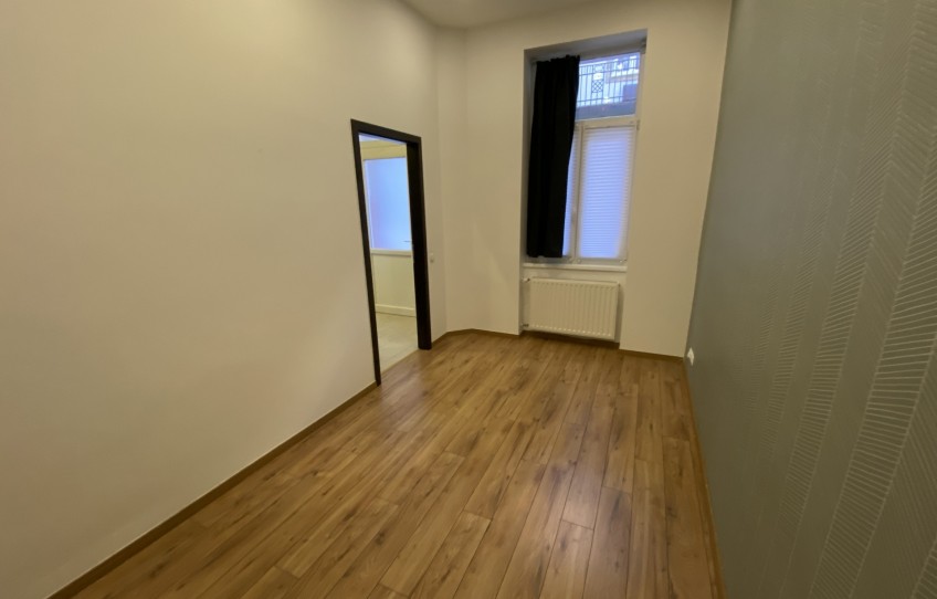 Budapest I. kerület Eladó Lakás Iskola utca