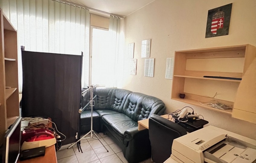 Budapest XIII. kerület Eladó Üzlethelyiség Kádár utca