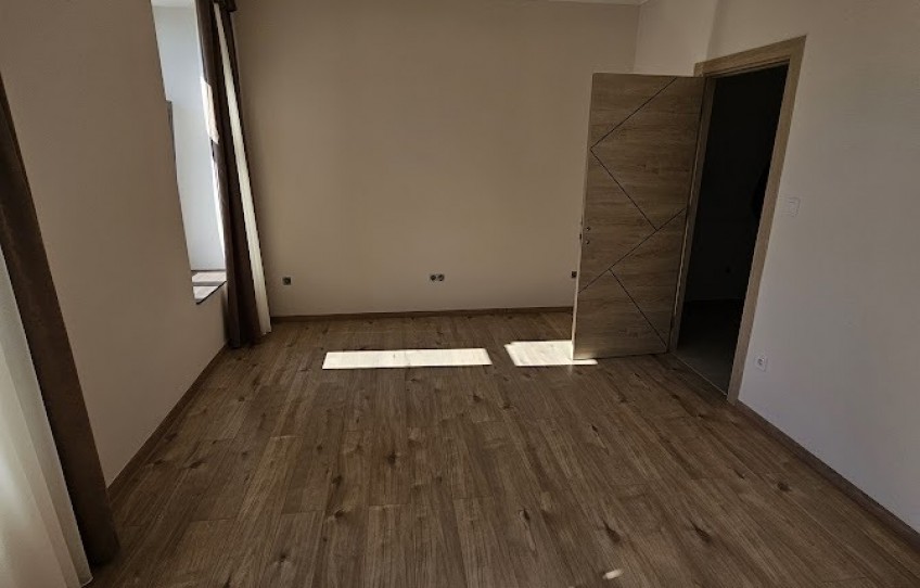 Pécs Kiadó Iroda Ferenc utca