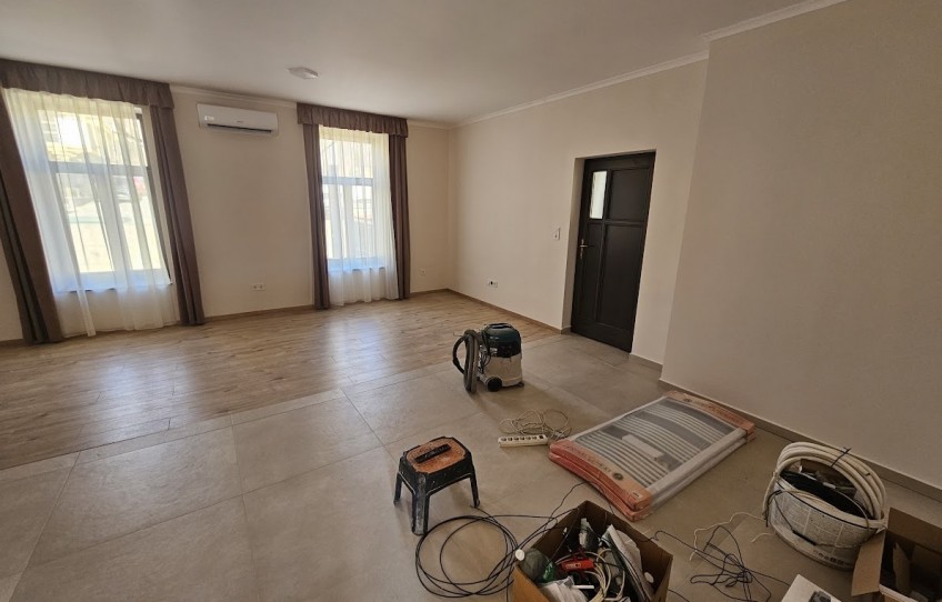 Pécs Kiadó Iroda Ferenc utca