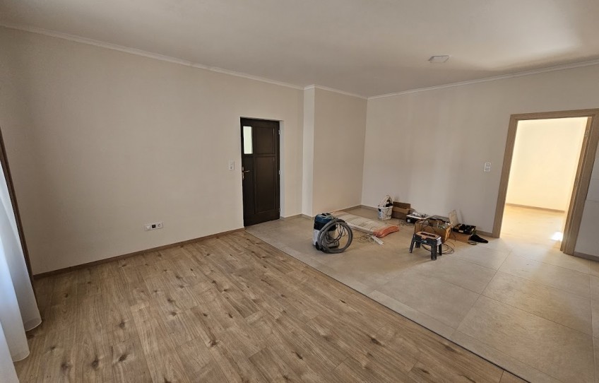 Pécs Kiadó Iroda Ferenc utca