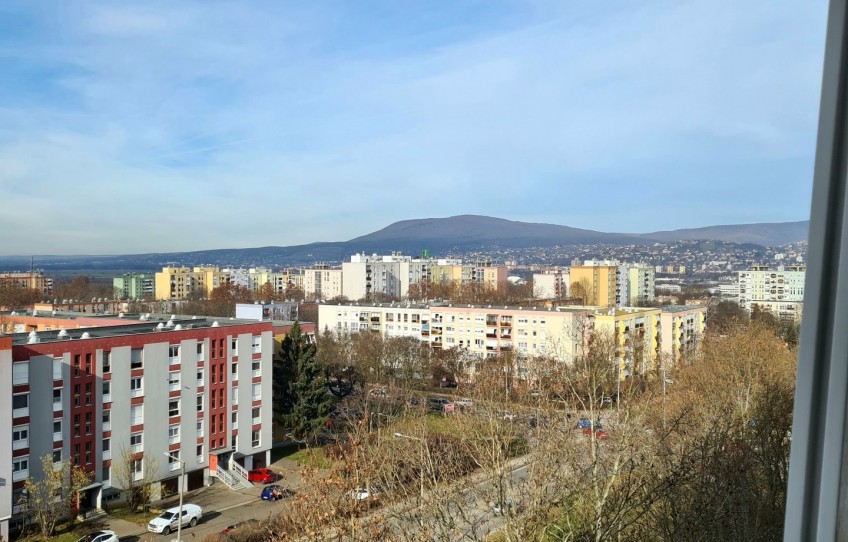 Pécs Eladó Lakás Aidinger János út
