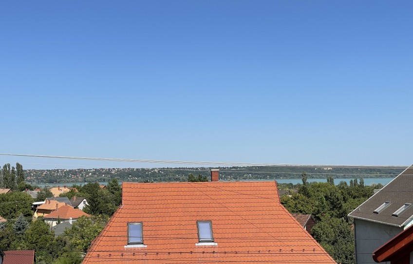 Balatonalmádi Eladó Ház