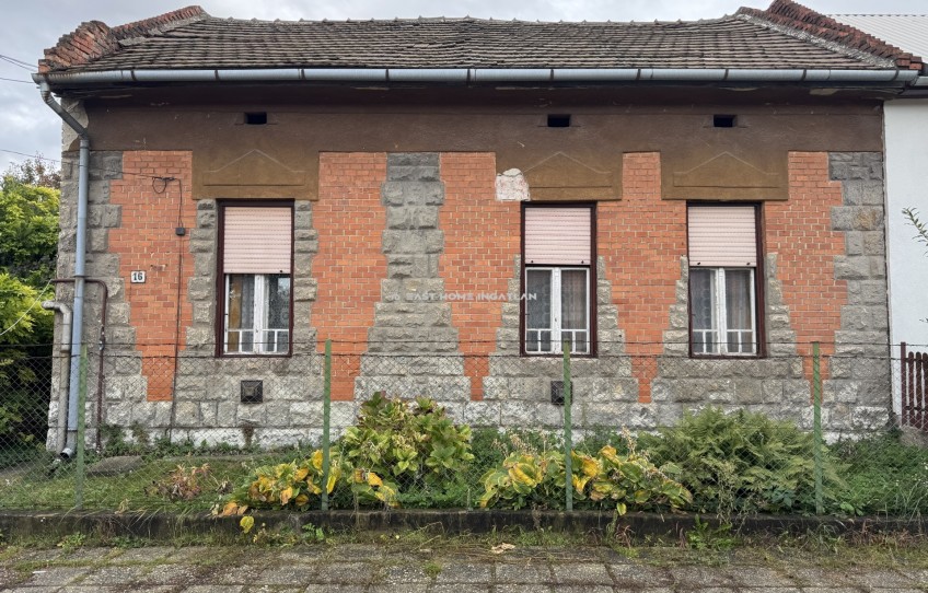 Miskolc Eladó Ház Gvadányi József utca