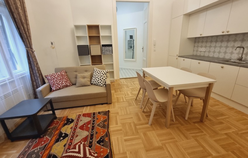 Budapest V. kerület Kiadó Lakás Papnövelde utca