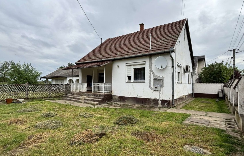 Hajdúszovát Eladó Ház