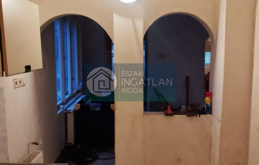 Váraszó Eladó Ház Kossuth Lajos út