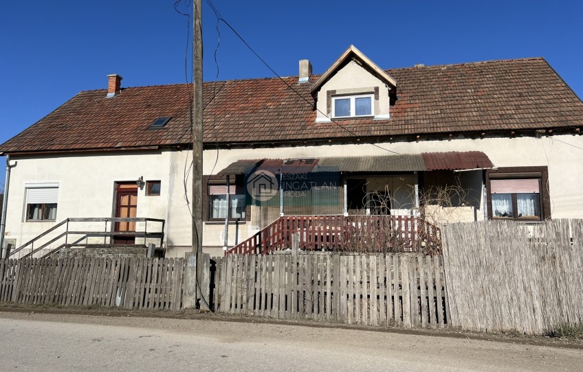 Dövény Eladó Ház Rákóczi út
