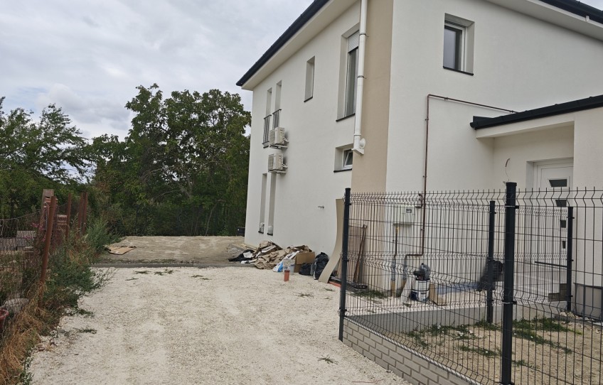 Százhalombatta Eladó Ház Kertész utca