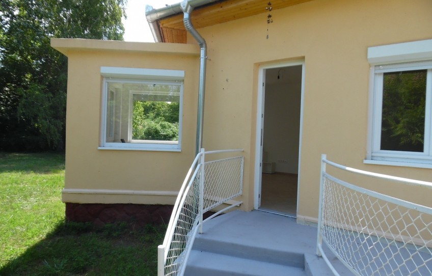 Balatonfenyves Eladó Nyaraló