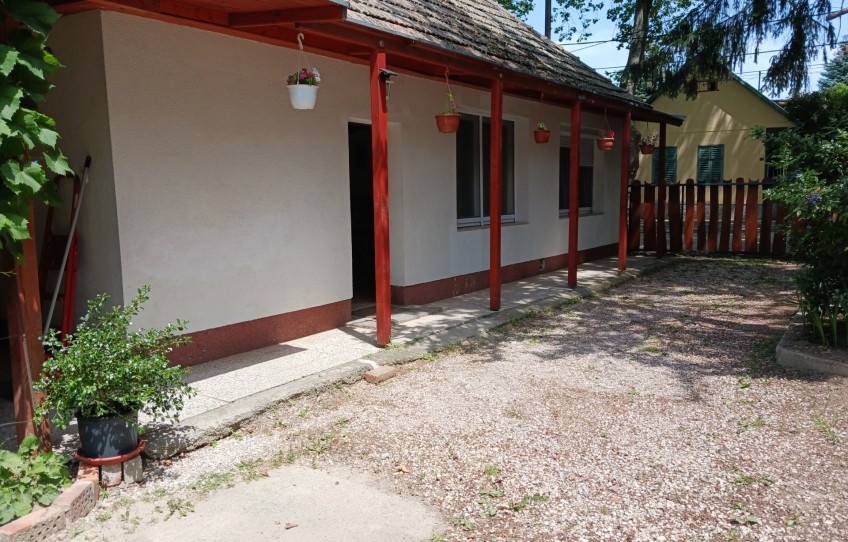 Balatonszemes Eladó Ház