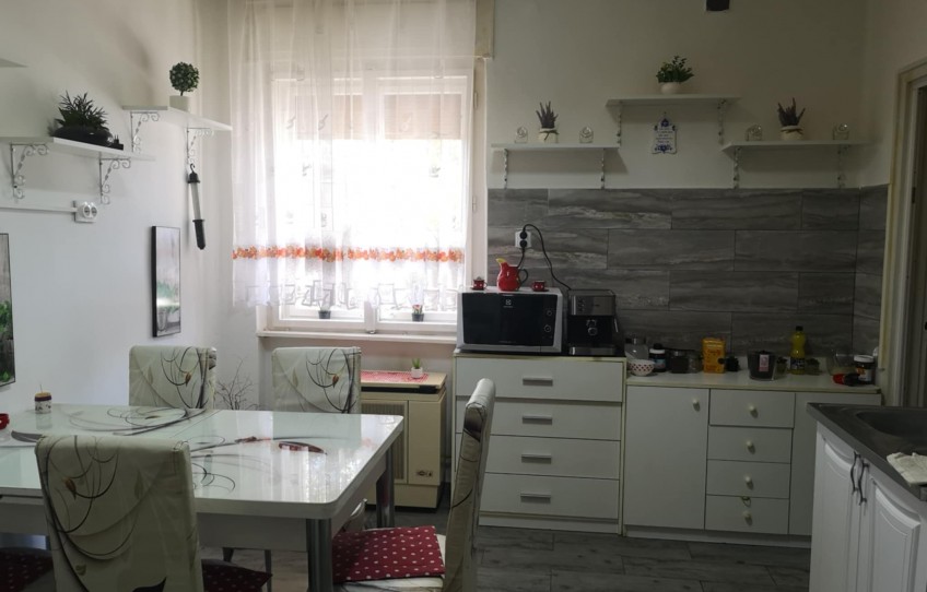 Doba Eladó Ház