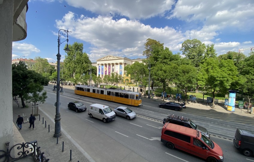 Budapest V. kerület Eladó Lakás Múzeum körút