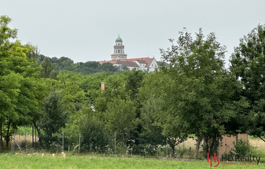 Pannonhalma Eladó Telek