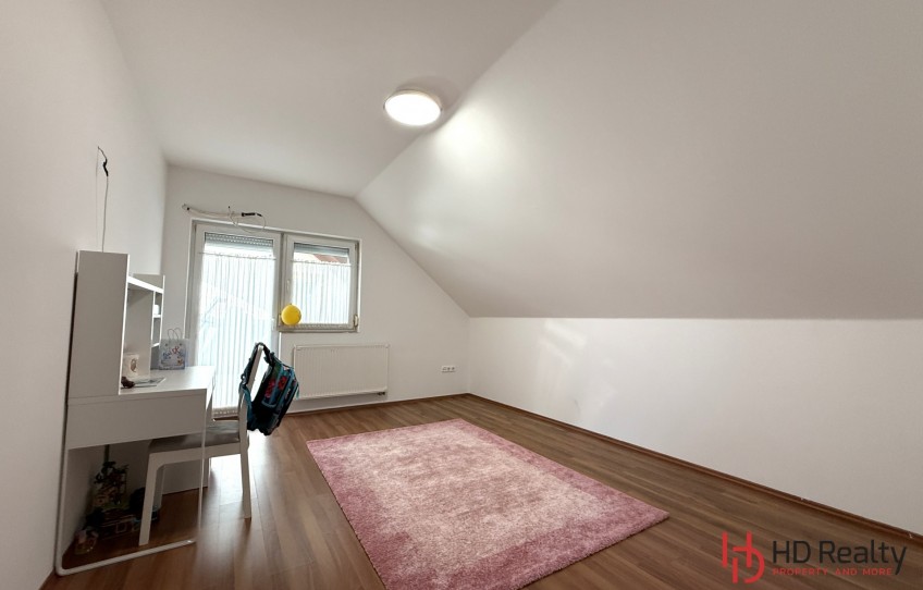 Gönyű Eladó Ház