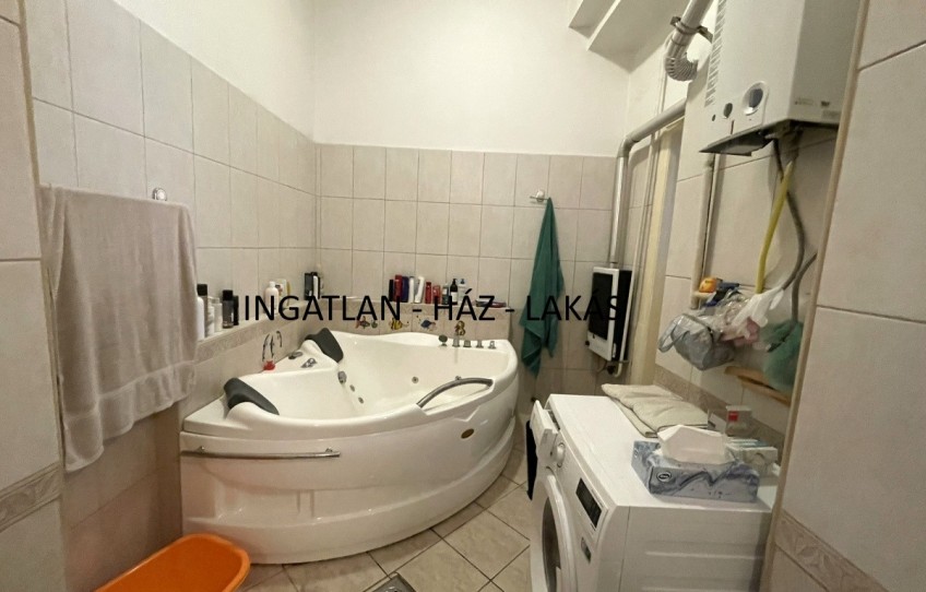 Budapest VI. kerület Eladó Lakás Szív utca