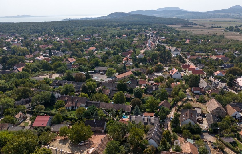 Kővágóörs Eladó Ház