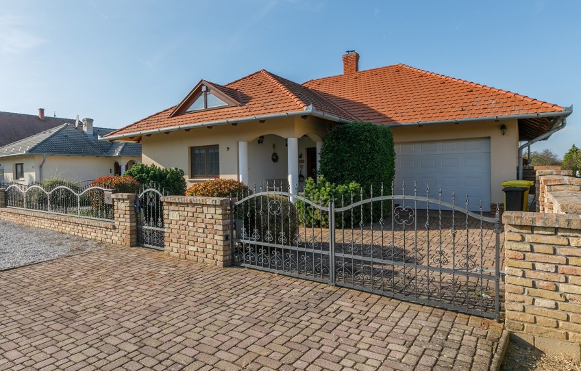 Balatonberény Eladó Ház