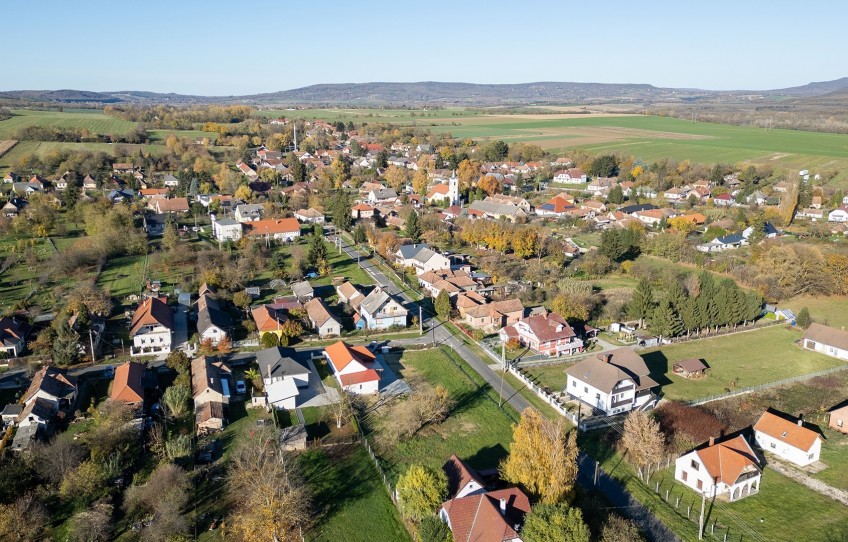 Karmacs Eladó Ház