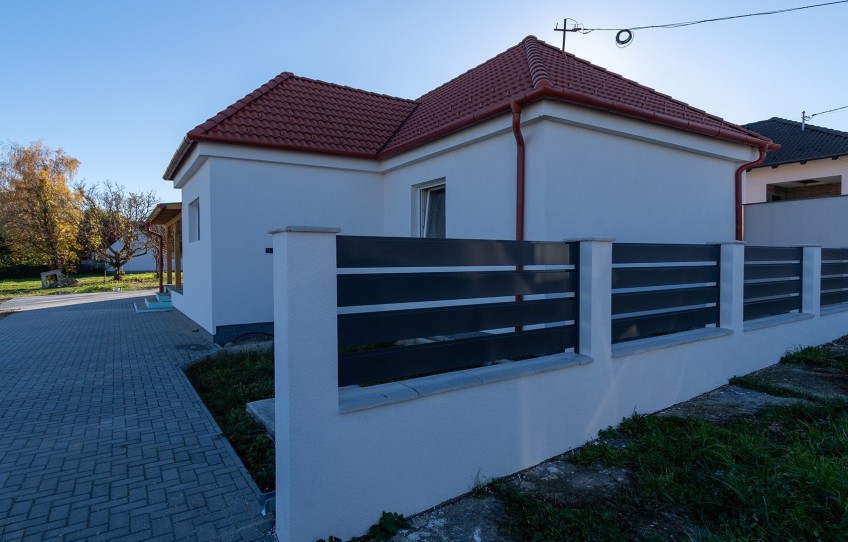 Karmacs Eladó Ház
