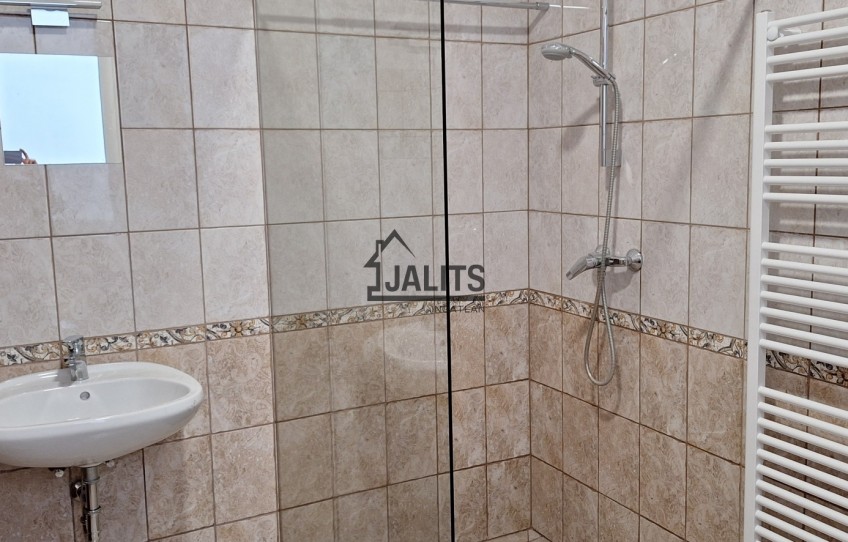 Nagykovácsi Kiadó Ház Kút köz
