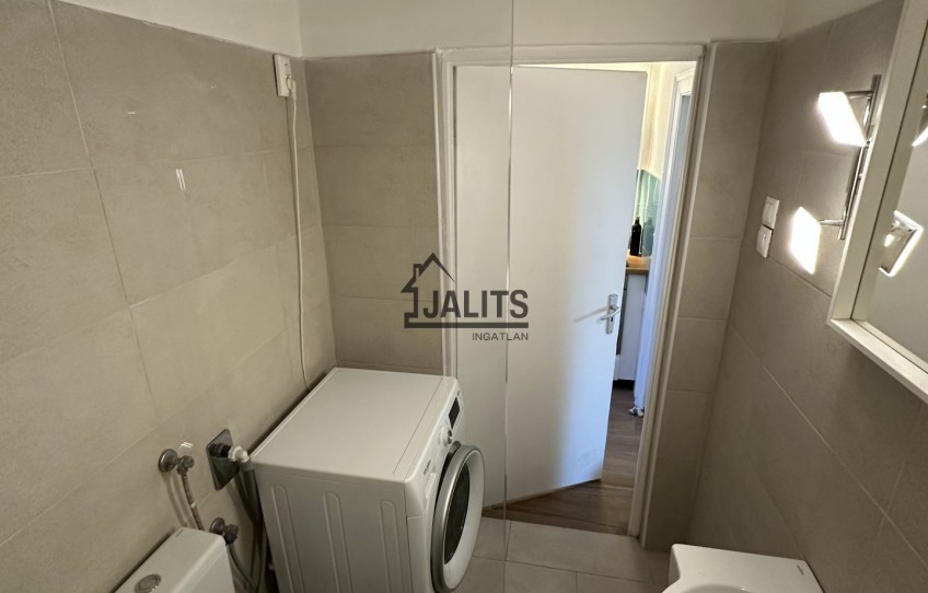 Budapest VII. kerület Eladó Lakás Nefelejcs utca