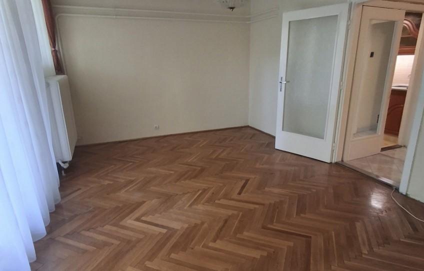 Nyíregyháza Eladó Lakás Garibaldi