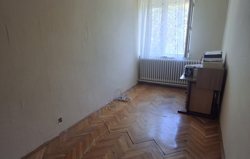 Nyíregyháza Eladó Lakás Garibaldi